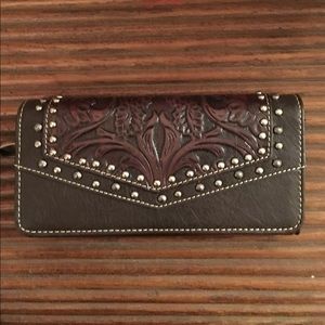 Montana West wristlet
